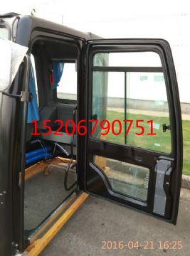 點(diǎn)擊查看詳細(xì)信息<br>標(biāo)題：三一SY215-9/SY-9型挖掘機(jī)駕駛室總成 帶內(nèi)飾線(xiàn)束 閱讀次數(shù)：3384